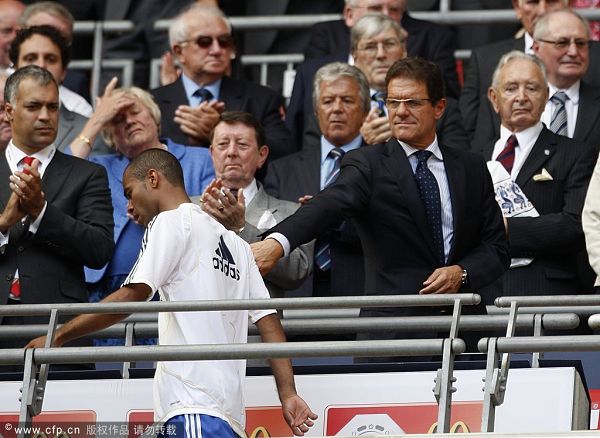 赛后突围战来临；瓦伦西亚围绕社区盾回应争议；管理层满意；资深球员宣示担当的简单介绍yabo