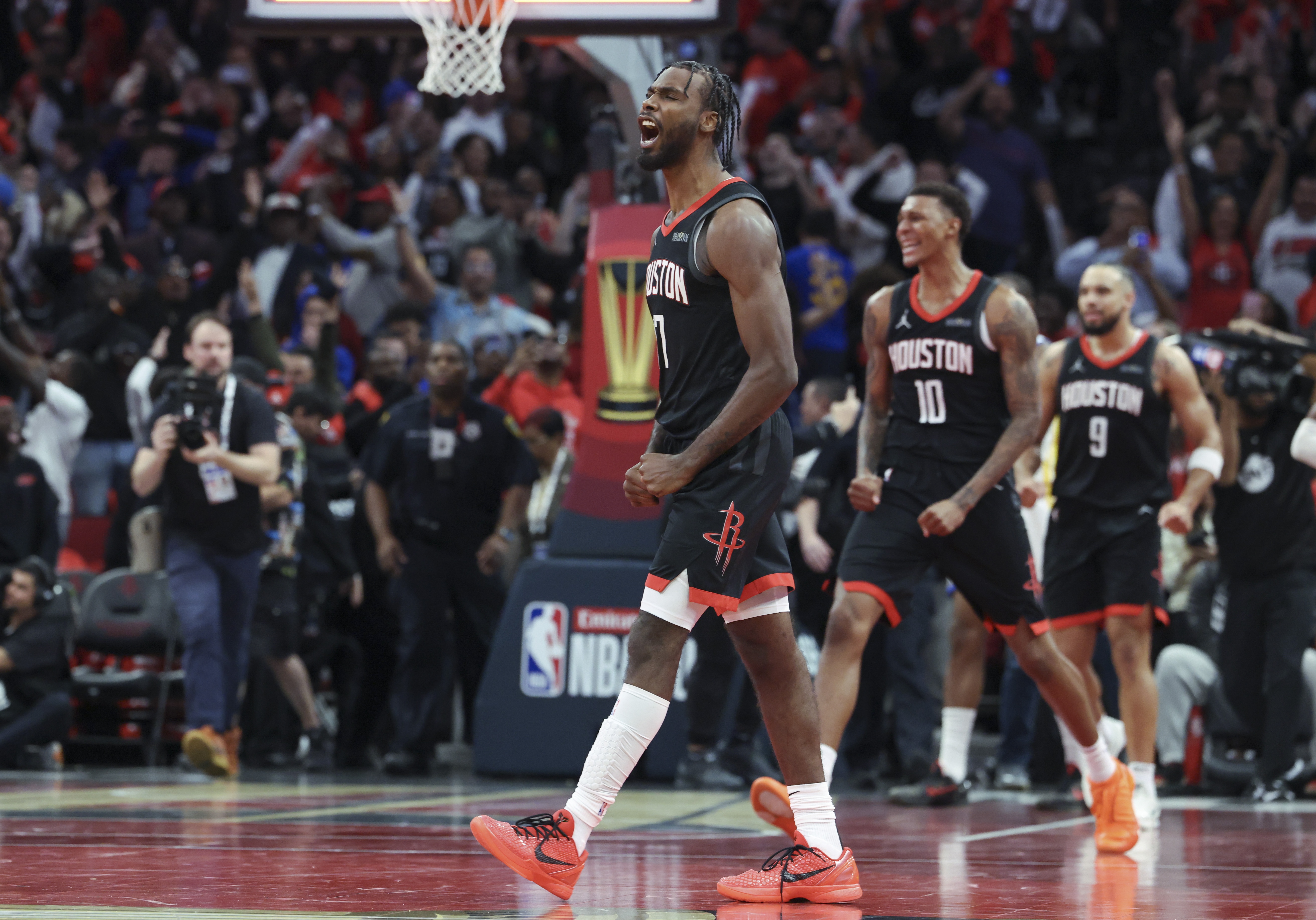 转折点！休斯敦火箭篮板制胜，全明星赛今夜攻防权衡，底气十足，球队文化再被提及的简单介绍亚博体育网站